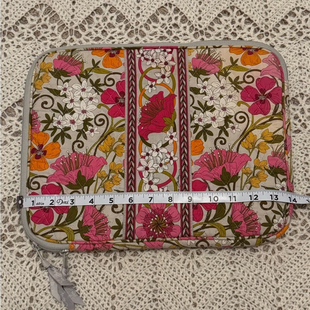Vera Bradley Padded Laptop Protector Travel Case Inner Pocket Floral Flowers